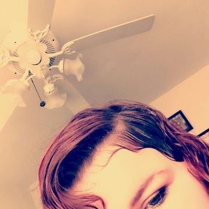 Meet your Posher, Hailey